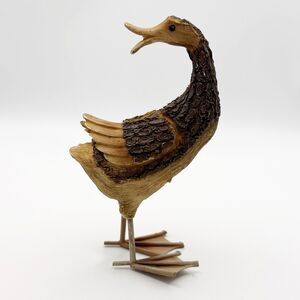 Resin Duck Figurine 5” Tree Bark Look Metal Feet Decoy Cabin Man Cave Hunting